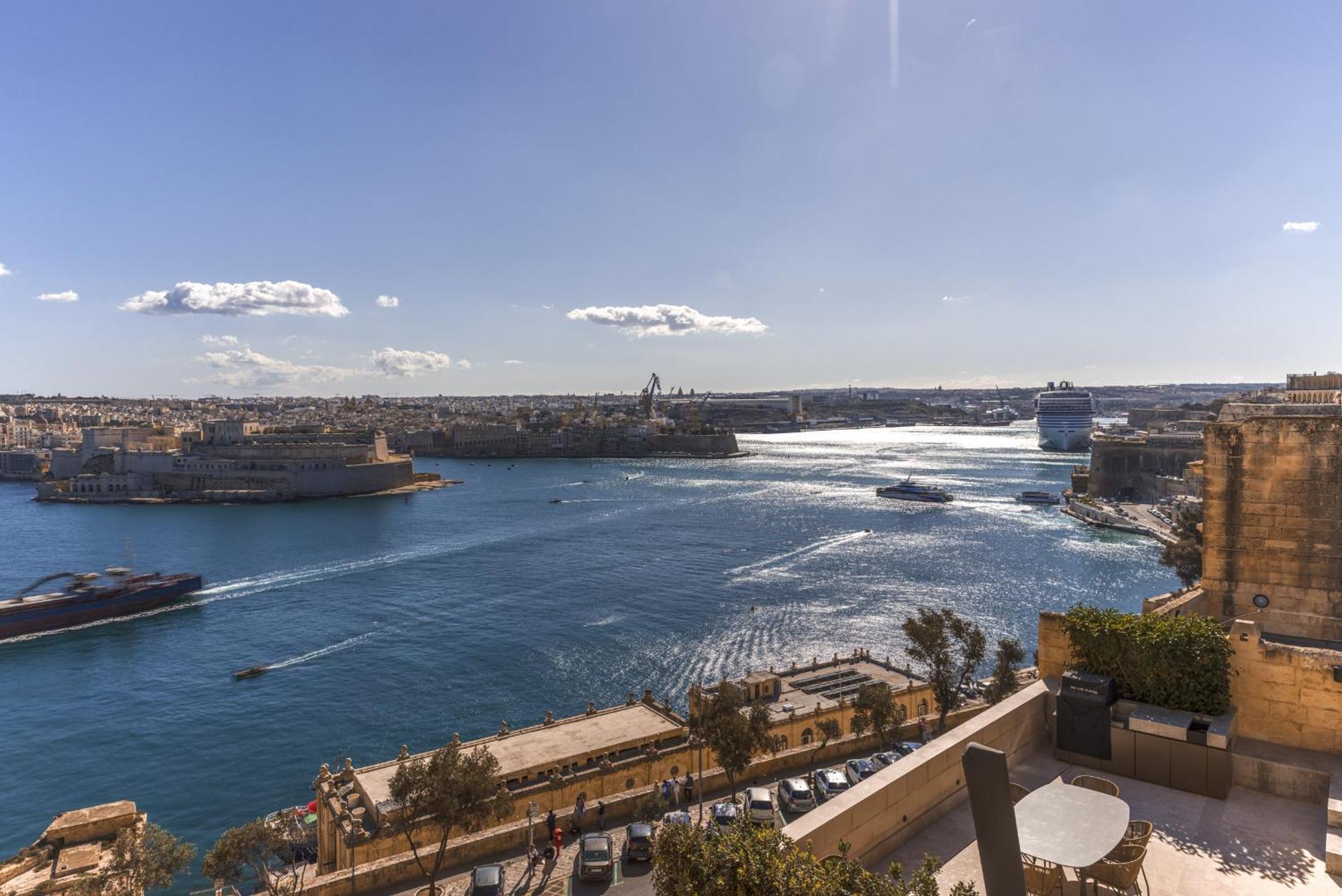 Harbour View - Large 2Br Apartment Valletta Buitenkant foto